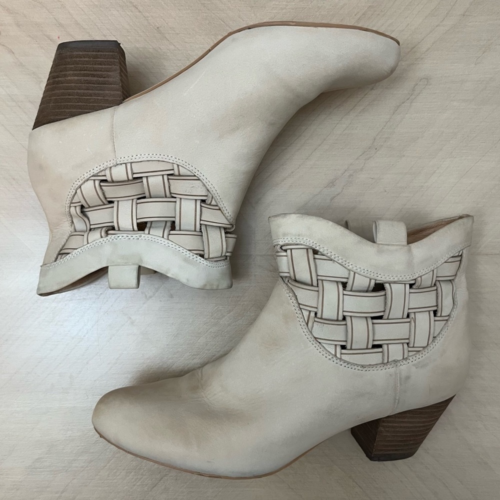 Corso Como Boho Leather Woven Detail Heeled Booties size 9 cream